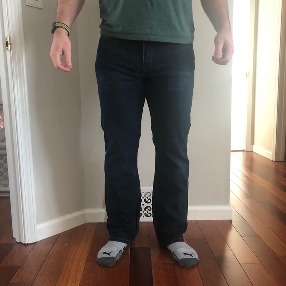 EUC Men’s Levi’s - Picture 6 of 7